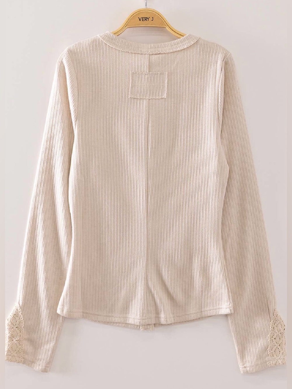 NWT Very J Soft Ribbed Knit Patch Back Button Up Long Sleeve Top Shirt - Picture 9 of 9